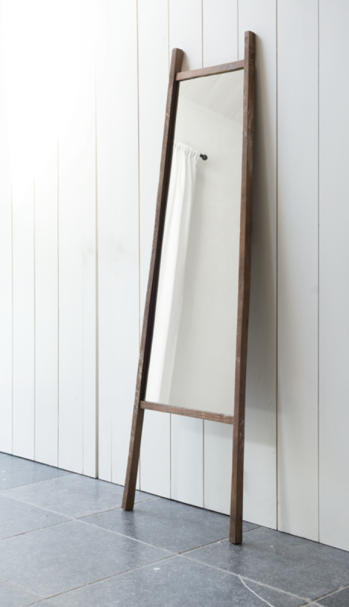 Zo kan je jouw kleine woonkamer groter laten lijken Zo kan je jouw kleine woonkamer groter laten lijken