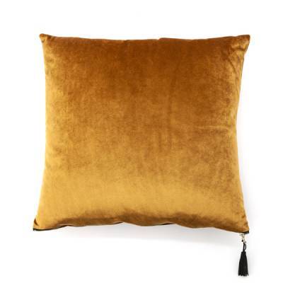 Kussen Stuart - 45x45 - Oker - By-Boo Kussen Stuart - 45x45 - Oker - By-Boo