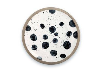 Vt Wonen Ceramic plate big dots white Vt Wonen Ceramic plate big dots white
