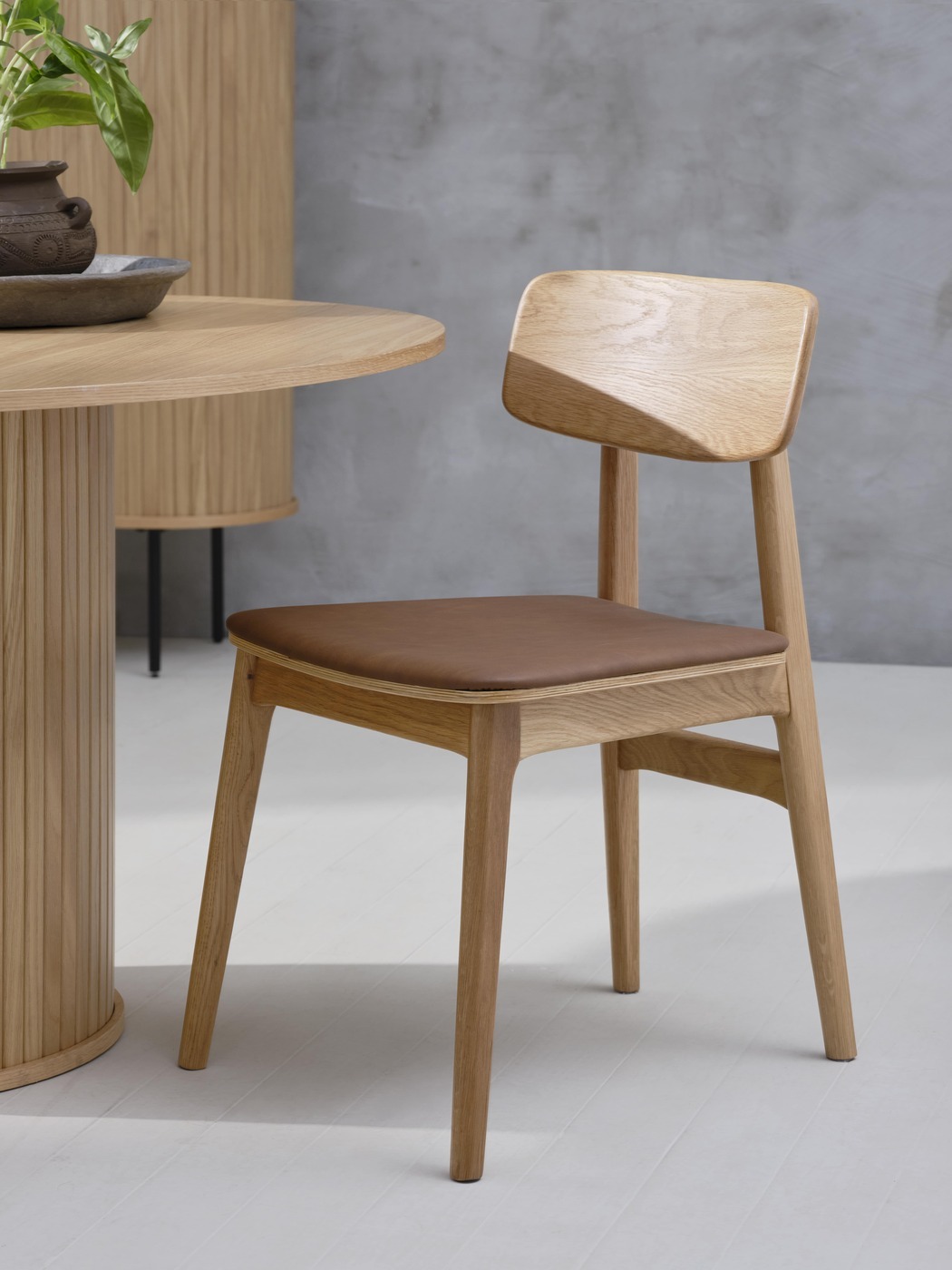 Eetkamerstoel Livo Naturel Tan Pu - Giga Living