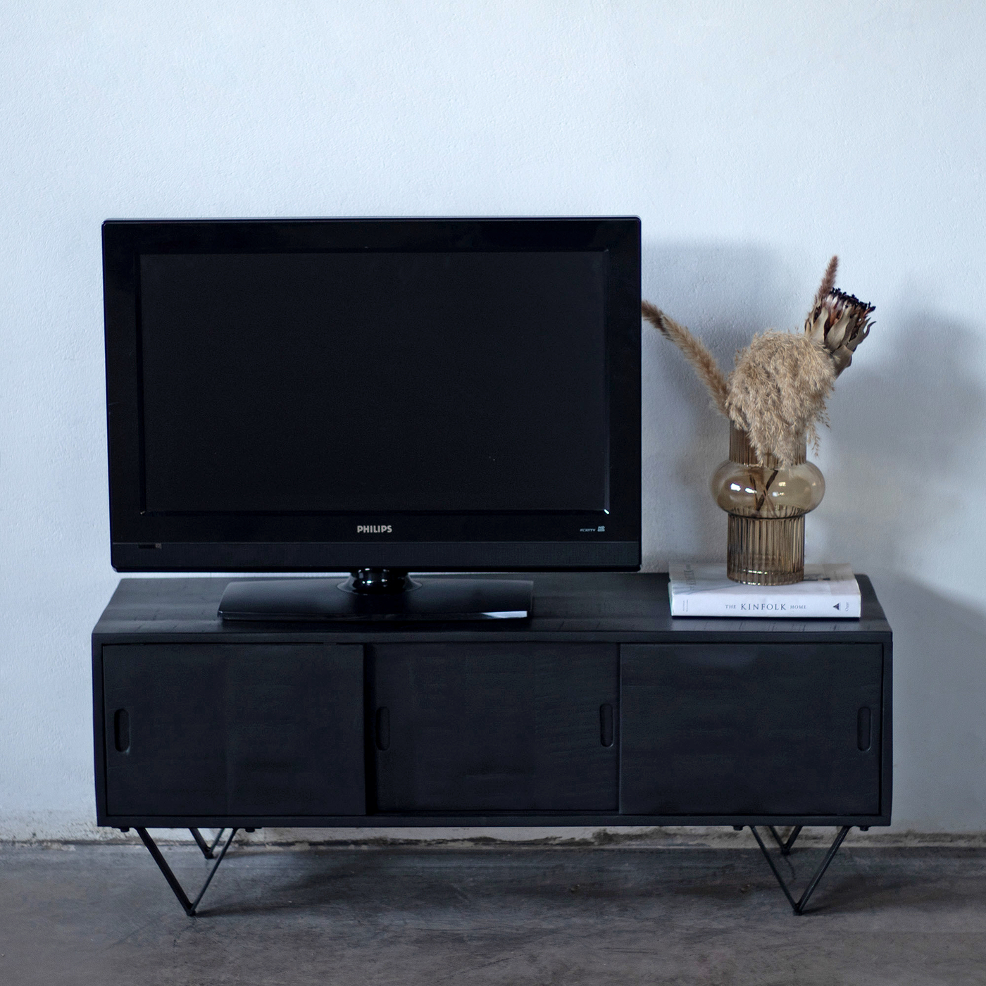 Mens Streven Overleving Tv-meubel Ubud Zwart 120cm kopen? ⏩ Giga Meubel! - Giga Meubel